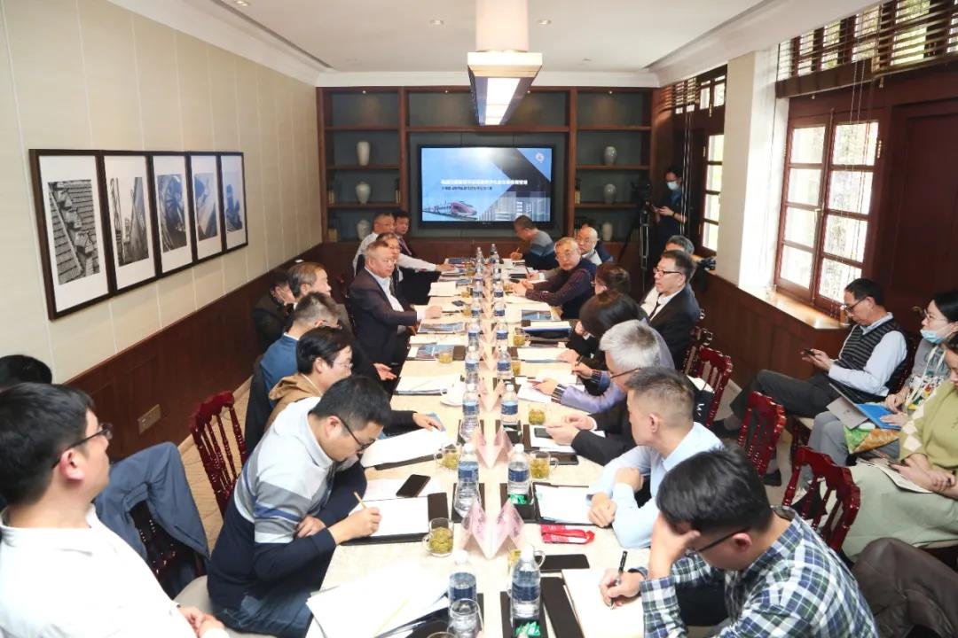 人工智能时代，轨道交通如何用人用数据？“上海科坛”探索城市数字化转型下的智慧轨道